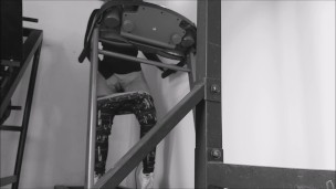 girl in the gym to lost the bet and must masturbate in public