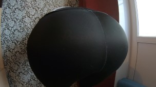 Sporty Teen in Yoga Pants Fucked After Training
