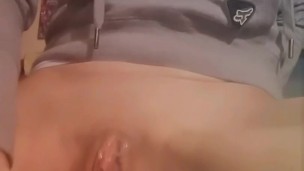 Big Dildo makes my Pussy Wet