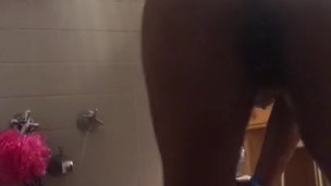 Come get wet with me