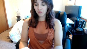 Unboxing Video - Betty's Toybox Maia Vibrators and Jammy Dildo