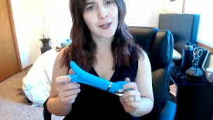 Toy Review - ft G Vibe 2 (Betty's Toybox)