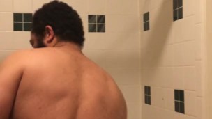 vlog #78 showering, brushing my teeth, and combing my hair