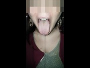 Girl huge mouth and long tongue spit 14/16