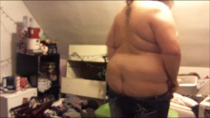 buttcrack in ripped jeans
