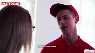 Stunning German Secretary Fucks Pizza Guy #LETSDOEIT
