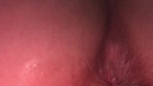 HD CLOSEUP INSERTING ANAL PLUG INTO TIGHT LITTLE ASSHOLE