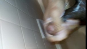 Juicy dick jacked off with conditioner in the shower