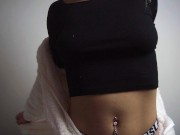 L'amica 18 enne di mia sorella vuole il cazzo sbattuto nel culo in  pigiama 1/16