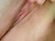 Pretty pussy play