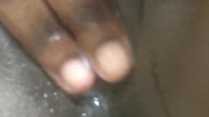 Making my pretty pussy squirt