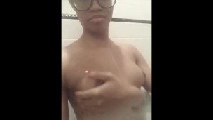 Tranny pours milk on herself