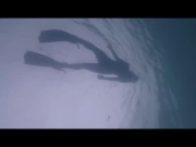 BF gives petite brunette sexy snorkeling lesson in public 4/16