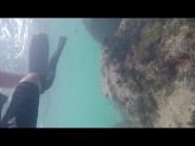 BF gives petite brunette sexy snorkeling lesson in public 7/16