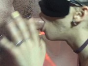 симпатичный подросток делает минет - глубокая глотка глотает сперму 14/16