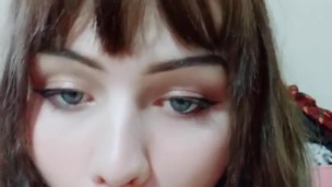 hot brunette loves ur cock