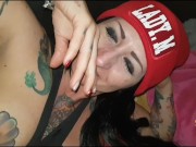 Fratellastro e sorellastra giocano al gioco della bottiglia 14/16