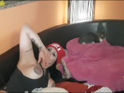 Fratellastro e sorellastra giocano al gioco della bottiglia 16/16