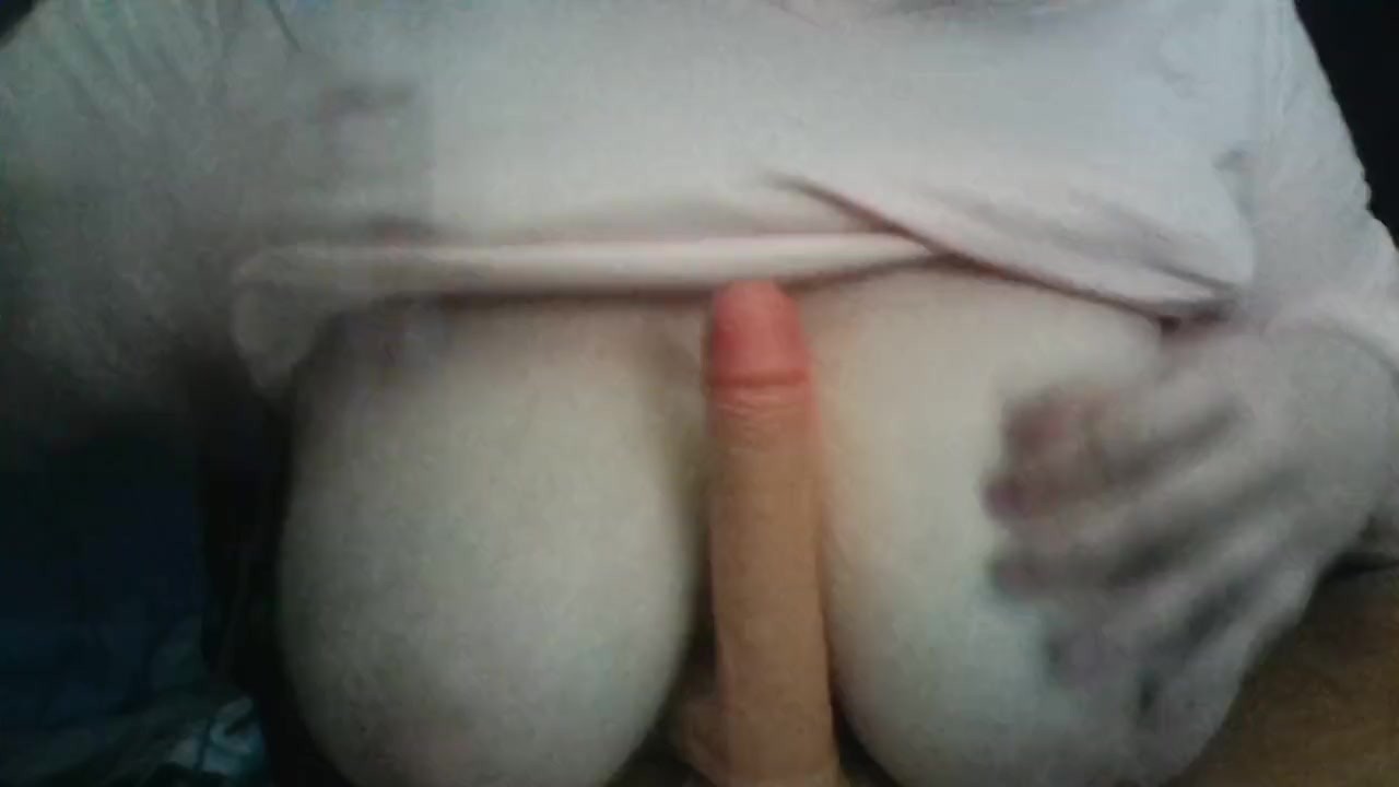 Momma Midoriya Gives Boobjob to Dildo - RedTube