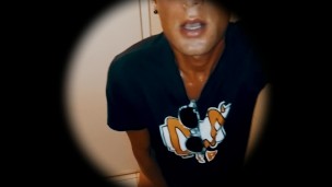 Beach bar toilet - Suntanned young guy wanking