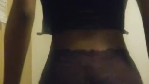 18 year old jiggly booty