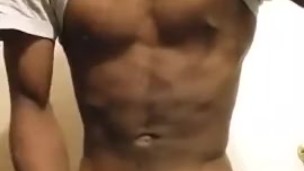 Solo Mandingo Cumshot