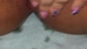 PUSSY OIL CUMS ON CAMERA