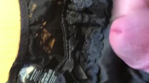 Dropping a load of cum over these stocking pants