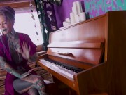 Anuskatzz like to introduce herself ! 3/16