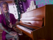 Anuskatzz like to introduce herself ! 4/16