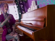 Anuskatzz like to introduce herself ! 6/16