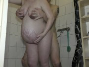 Meliss_vurig 39 weeks pregnant showering with cumshot on the face. 14/16