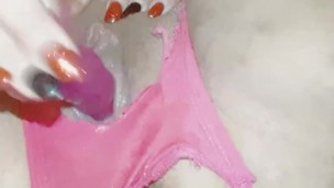 Watch my pussy squirt