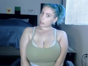 Cleavage tease - Screenshot 1 of 16 - HD