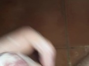 creamy mastrubation ends in cumshot at the shower