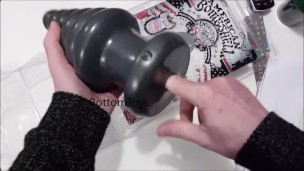 UNBOXING: DESTROYER DOC JOHNSON Giant plug AMERICAN BOMBSHELL (Bottomtoys)