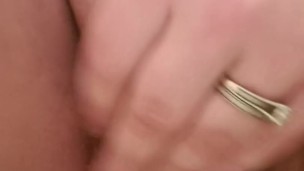 Ice Play With Myself til I Pee *Close Up*