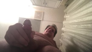 Cumming and shooting my load!