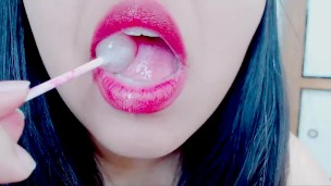 Food Porn Diary: Mila loves Lolipops! (ASMR)