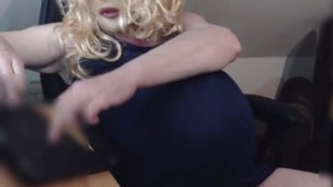 i need to masturbate with my huge belly because i have contractions again