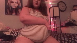 Thiccc Feedee Weight Gain Talk + Belly Play