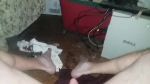 Fuck myself pissy cum!!