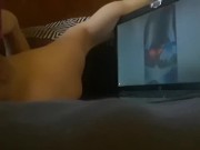 Love 2 watch porn 2 play with my pussy