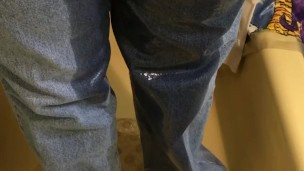 Peeing Myself Turns Me On