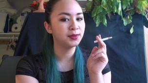 MissDeeNicotine A Smoking Teaser