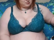 Bbw sploshing cake - Screenshot 4 of 16 - Fat Girl