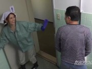 【無】美人掃除婦が小便している パート1 Maki Koizumi 4/16