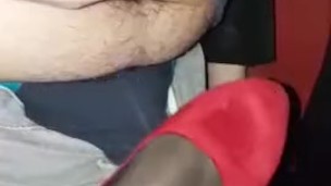 Padrona Darkshine si cambia le scarpe e stuzzica lo schiavo - parte 1