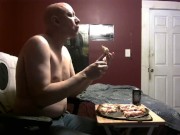 piggy eating a whole pizza 2/16/19