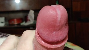 Close up & huge cumshot while sister at home